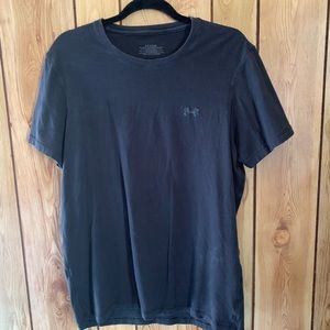 Under Armour men’s XL black tee-shirt